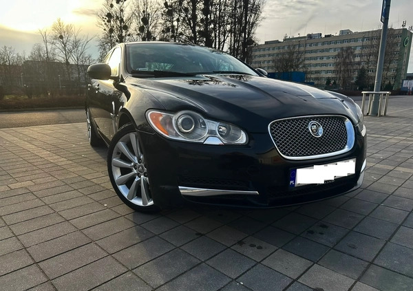 Jaguar XF cena 39900 przebieg: 217000, rok produkcji 2011 z Poznań małe 379